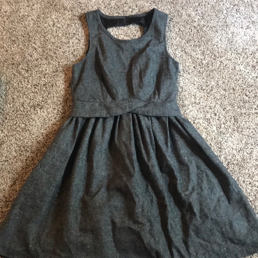 Thick gray dress